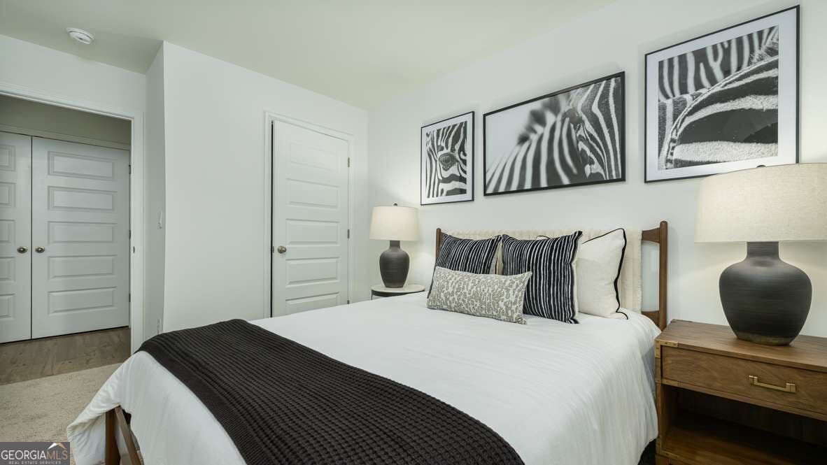 3 bedroom, 2.5 bathroom townhouse for sale at 1402 Sweetshrub Place 22, Atlanta, GA 30349 — photo 2