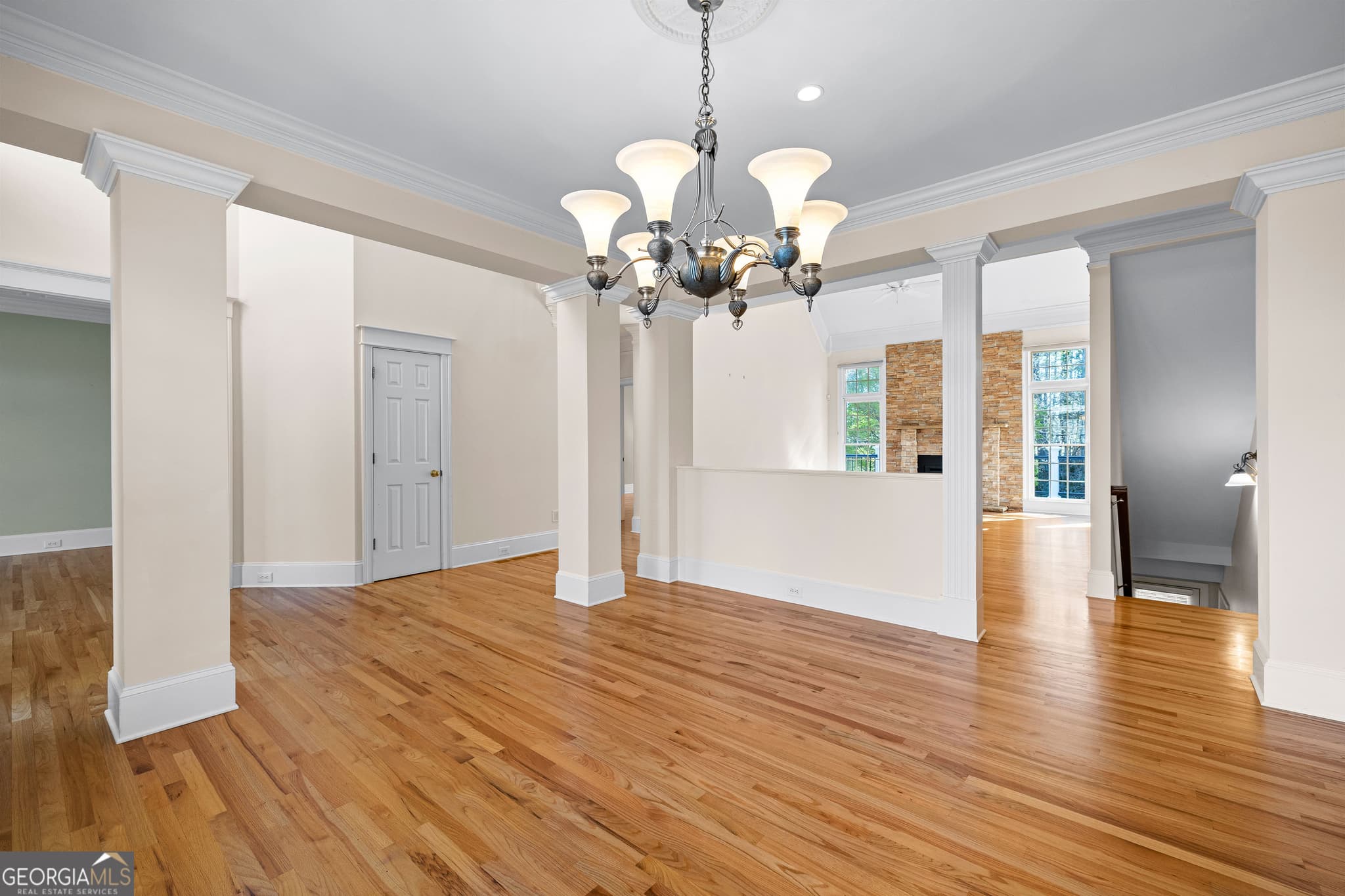 5 bedroom, 3.5 bathroom, 4,992 sq ft single family residence for sale at 322 Loring Lane, Peachtree City, GA 30269 — photo 8
