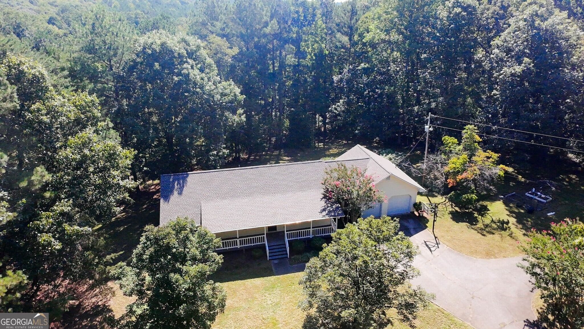 3 bedroom, 2 bathroom, 1,816 sq ft single family residence for sale at 2186 Ewing Chapel Road, Dacula, GA 30019 — photo 2