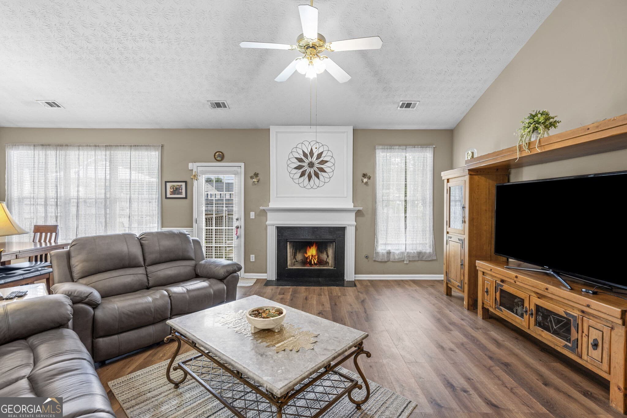 4 bedroom, 2 bathroom, 1,988 sq ft single family residence for sale at 2114 Beacon Crest Drive, Buford, GA 30519 — photo 9