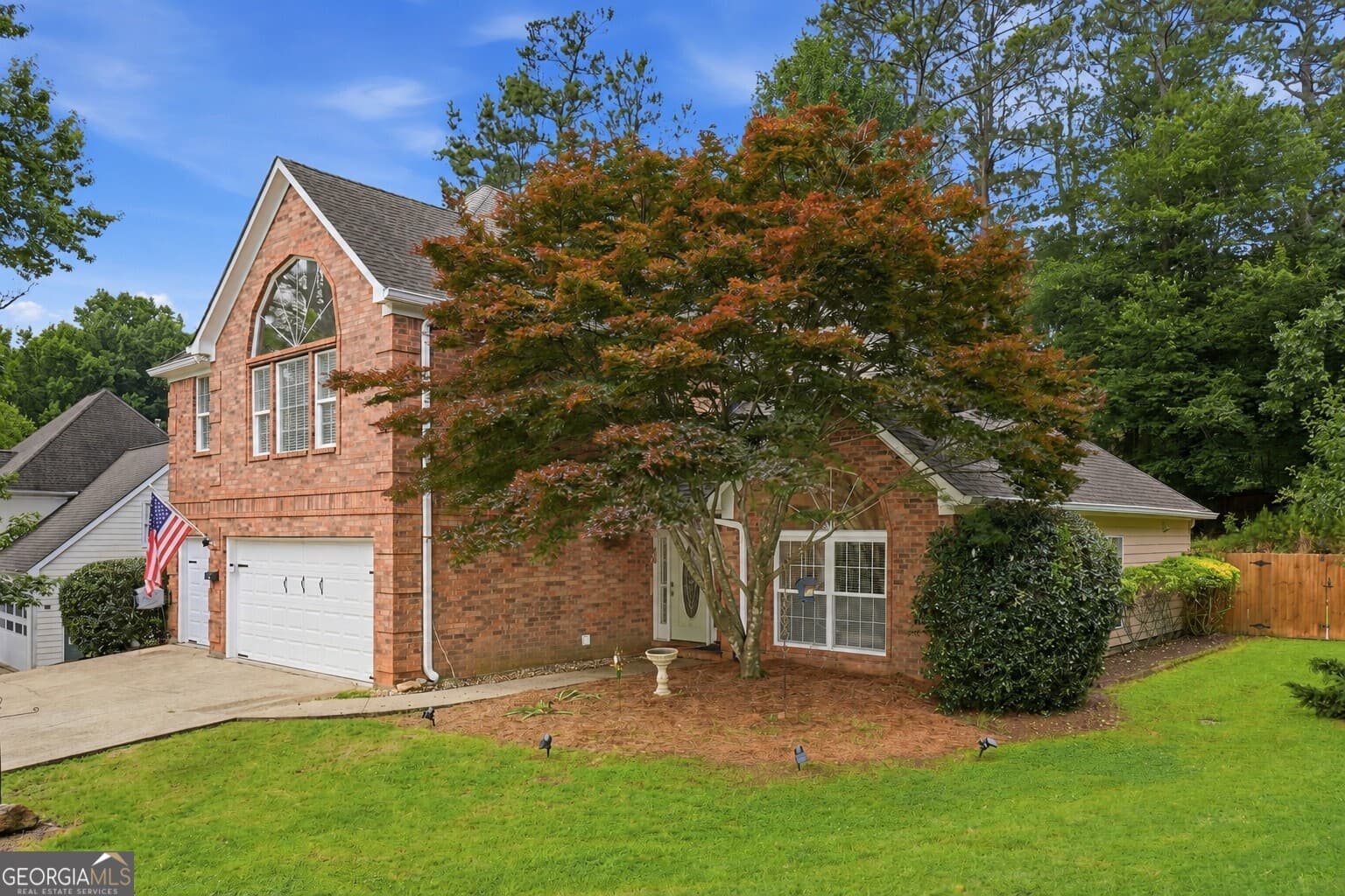 4 bedroom, 3.5 bathroom, 3,698 sq ft single family residence for sale at 5270 Cameron Forest Parkway, Johns Creek, GA 30022 — photo 1 of 39