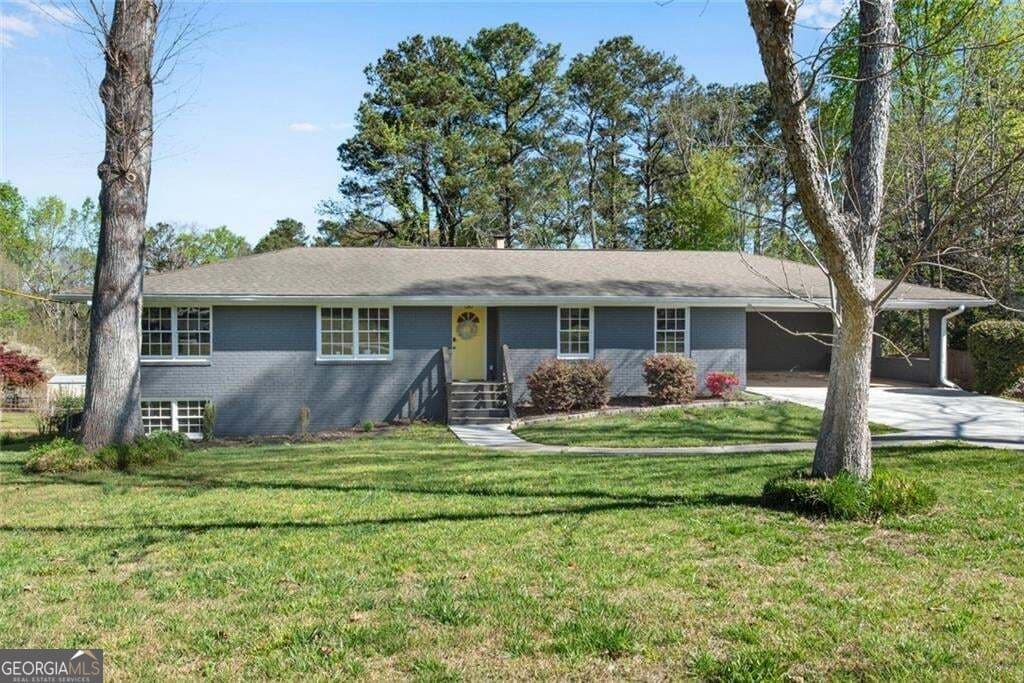 3 bedroom, 2 bathroom, 1,739 sq ft single family residence for rent at 3941 Forest Drive, Lithia Springs, GA 30122 for $2,000 a month — photo 2