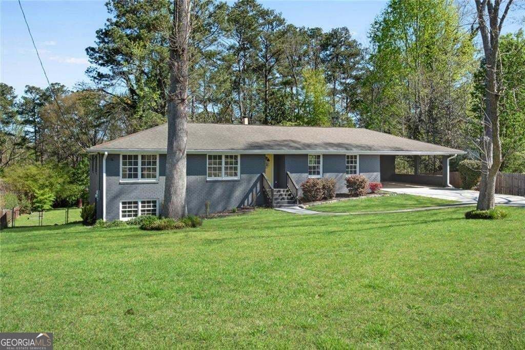 3 bedroom, 2 bathroom, 1,739 sq ft single family residence for rent at 3941 Forest Drive, Lithia Springs, GA 30122 for $2,000 a month — photo 3