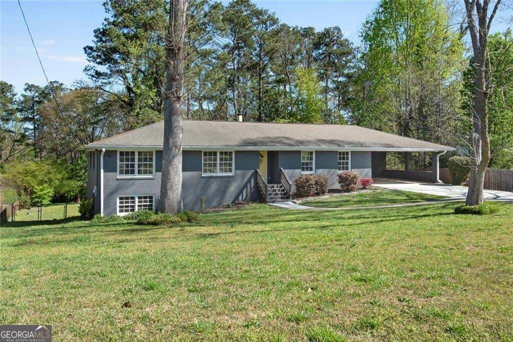 3 bedroom, 2 bathroom, 1,739 sq ft single family residence for rent at 3941 Forest Drive, Lithia Springs, GA 30122 for $2,000 a month — photo 4