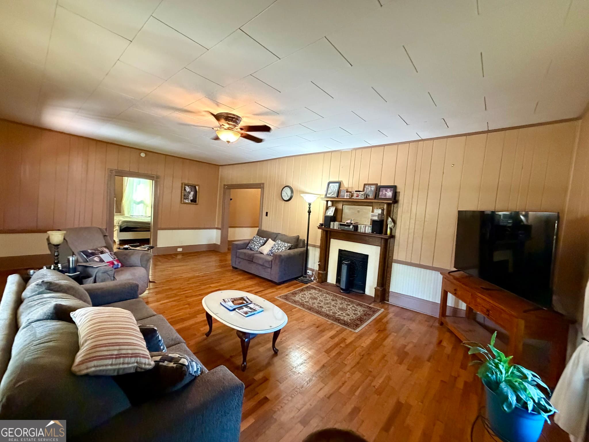 3 bedroom, 2 bathroom, 2,098 sq ft single family residence for sale at 312 N Line Street, Dexter, GA 31019 — photo 3