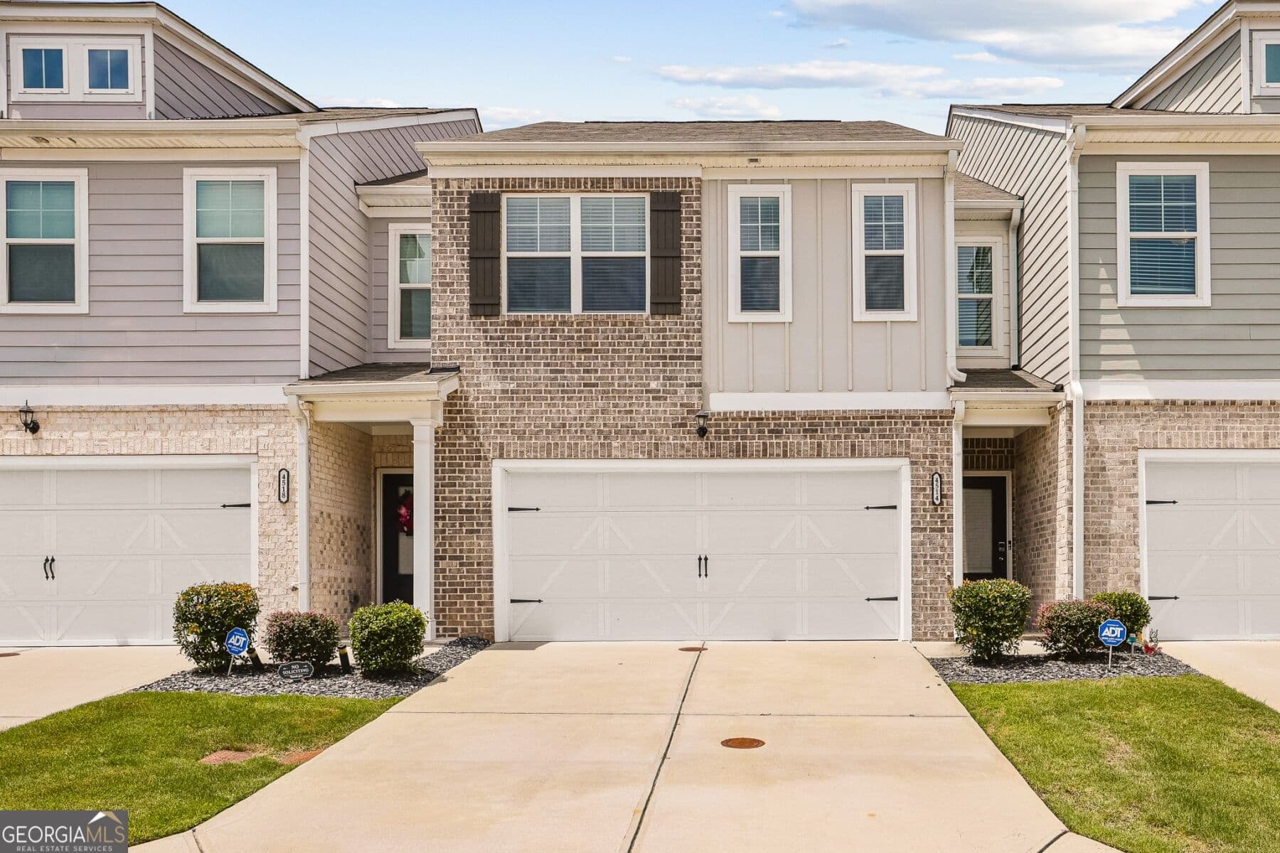 4 bedroom, 3 bathroom, 1,817 sq ft townhouse for rent at 4514 Filmore Trail, Austell, GA 30106 for $2,400 a month — photo 1 of 28