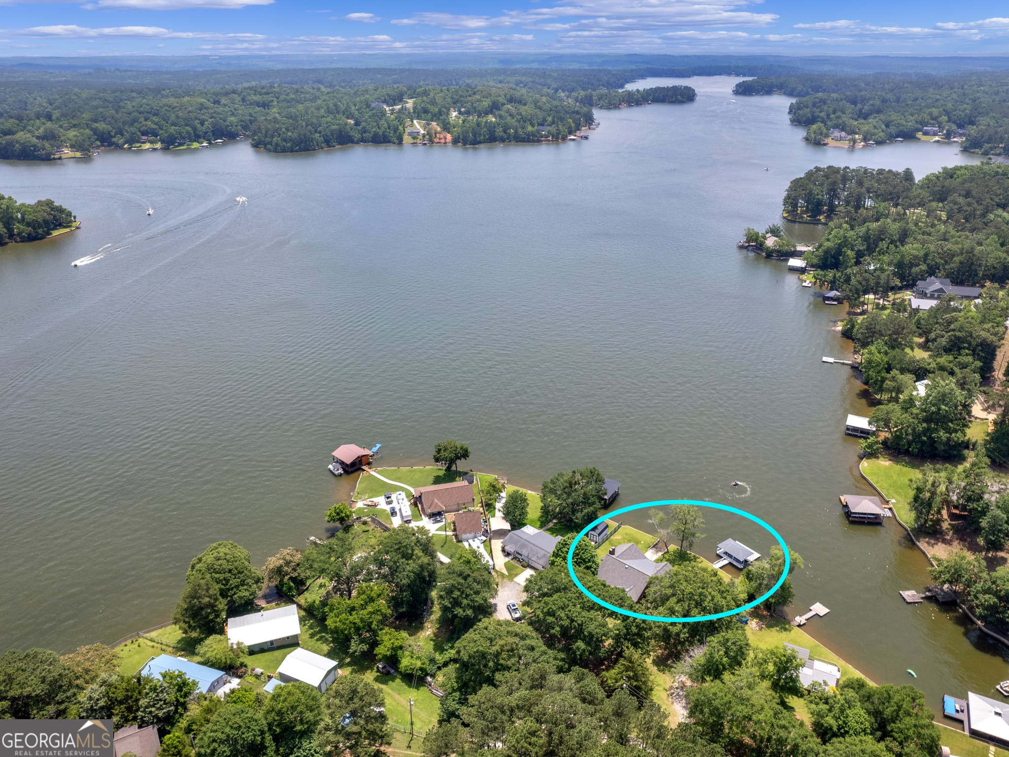 3 bedroom, 3 bathroom, 3,344 sq ft single family residence for sale at 210 Roberts Point Road, Jackson, GA 30233 — photo 7