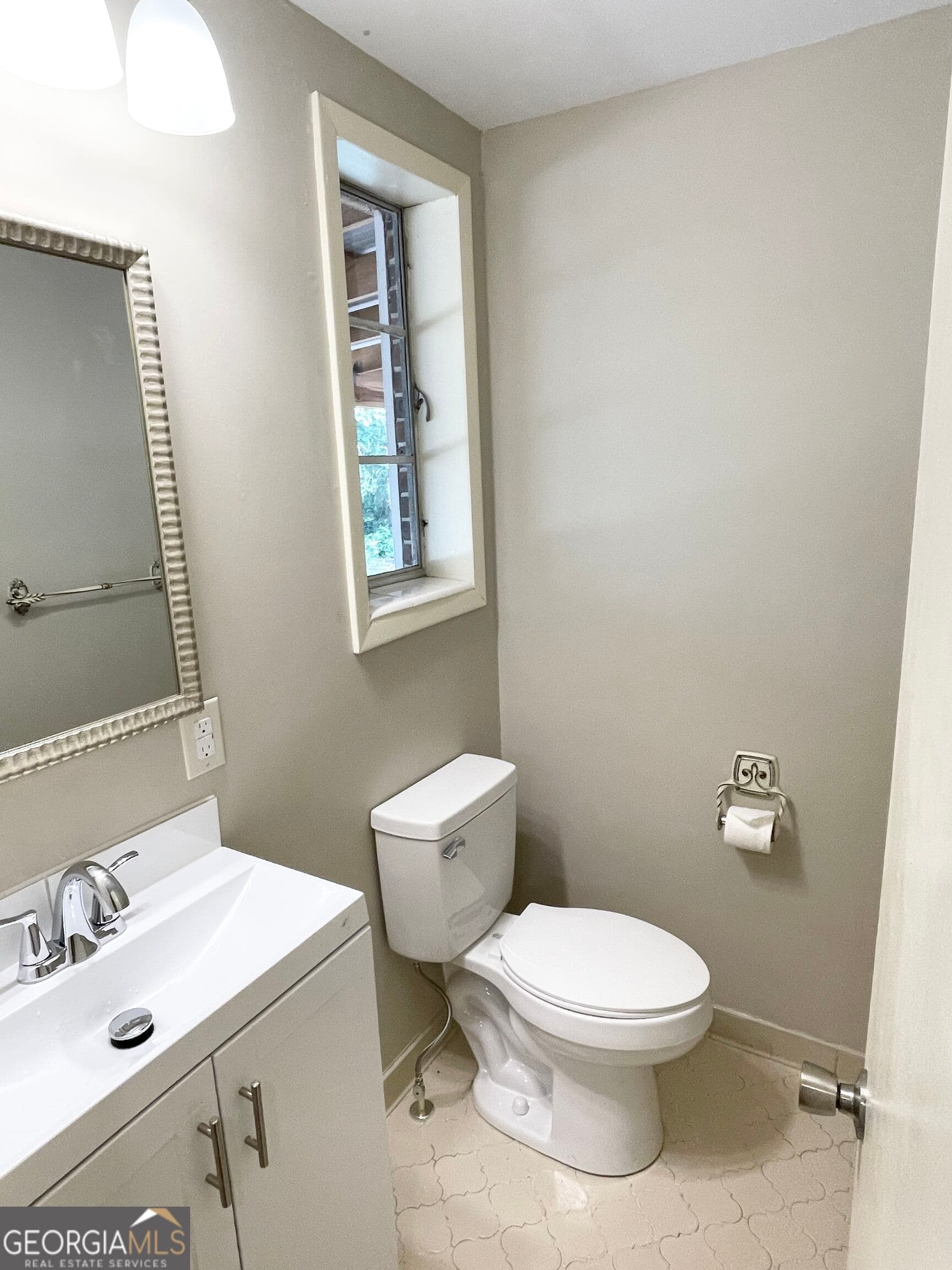 3 bedroom, 2.5 bathroom, 1,944 sq ft single family residence for sale at 531 S Satilla Street, Kingsland, GA 31548 — photo 9