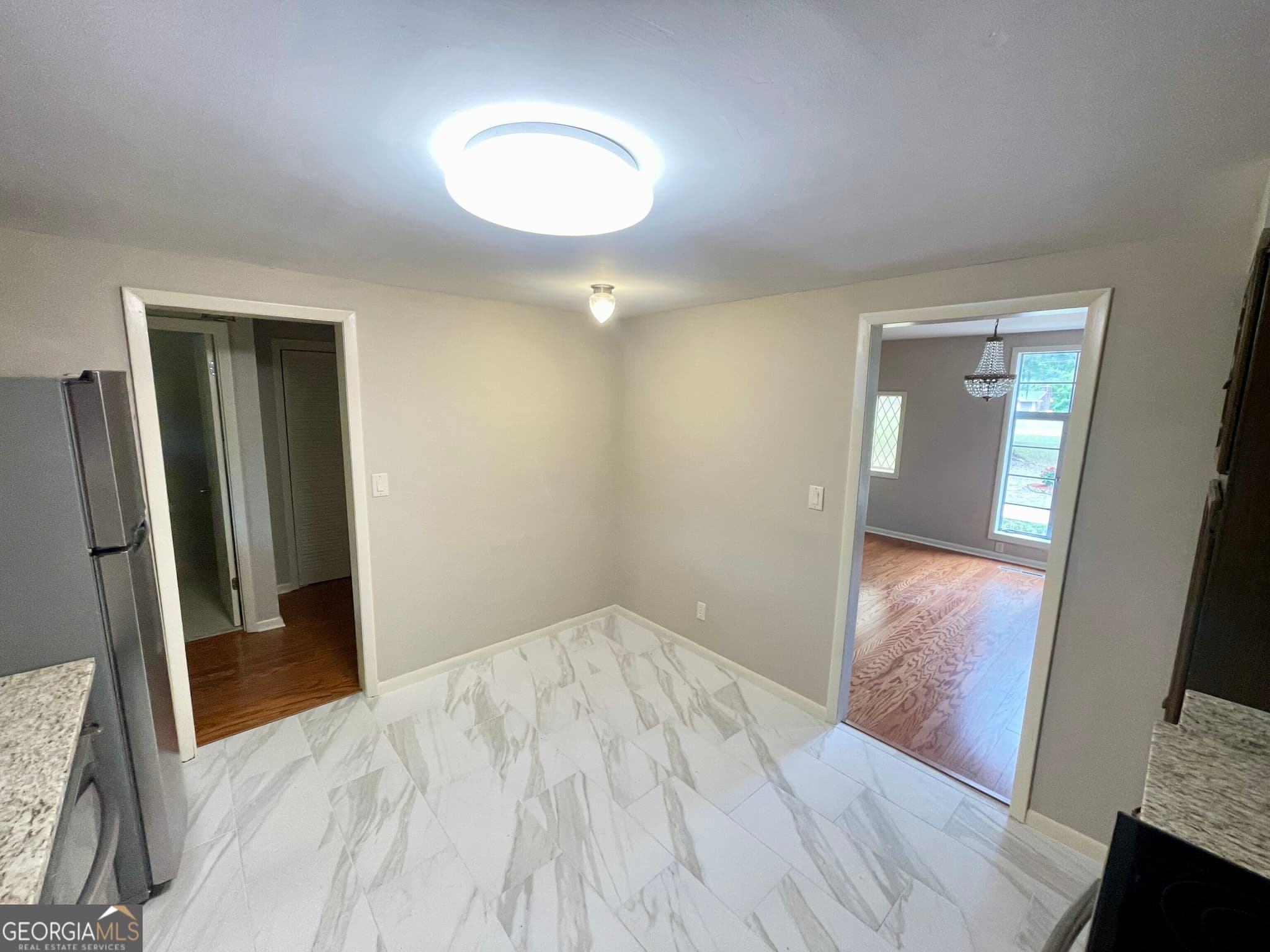 3 bedroom, 2.5 bathroom, 1,944 sq ft single family residence for sale at 531 S Satilla Street, Kingsland, GA 31548 — photo 8