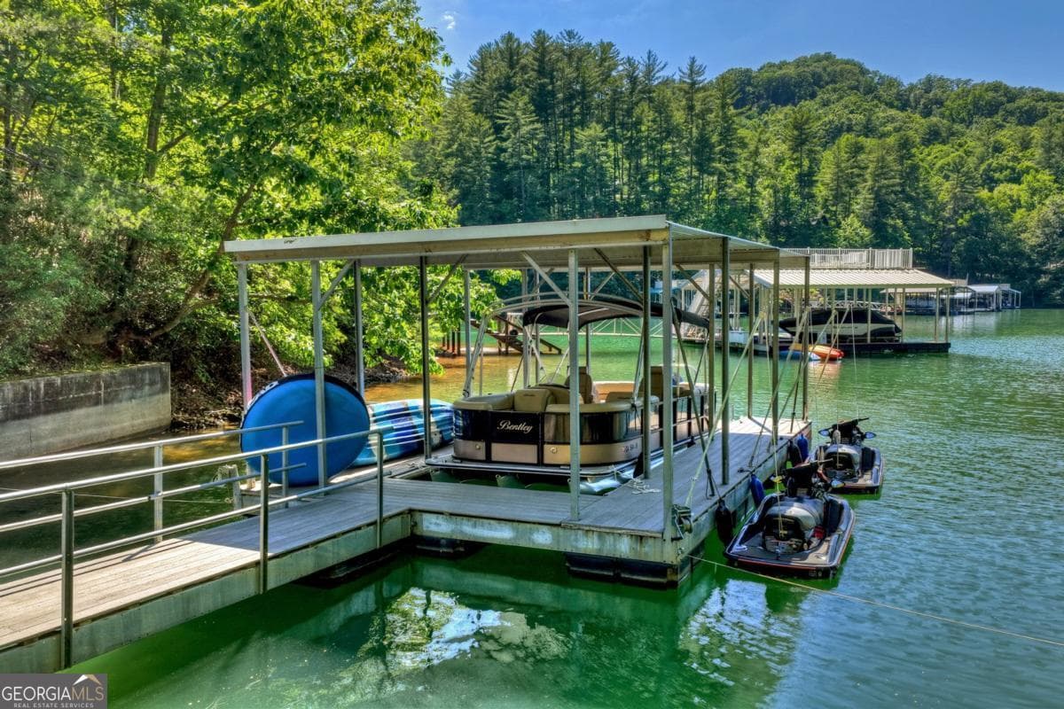 4 bedroom, 4.5 bathroom, 7,320 sq ft cabin,single family residence for sale at 201 Highland Falls Road 1, Blue Ridge, GA 30513 — photo 6