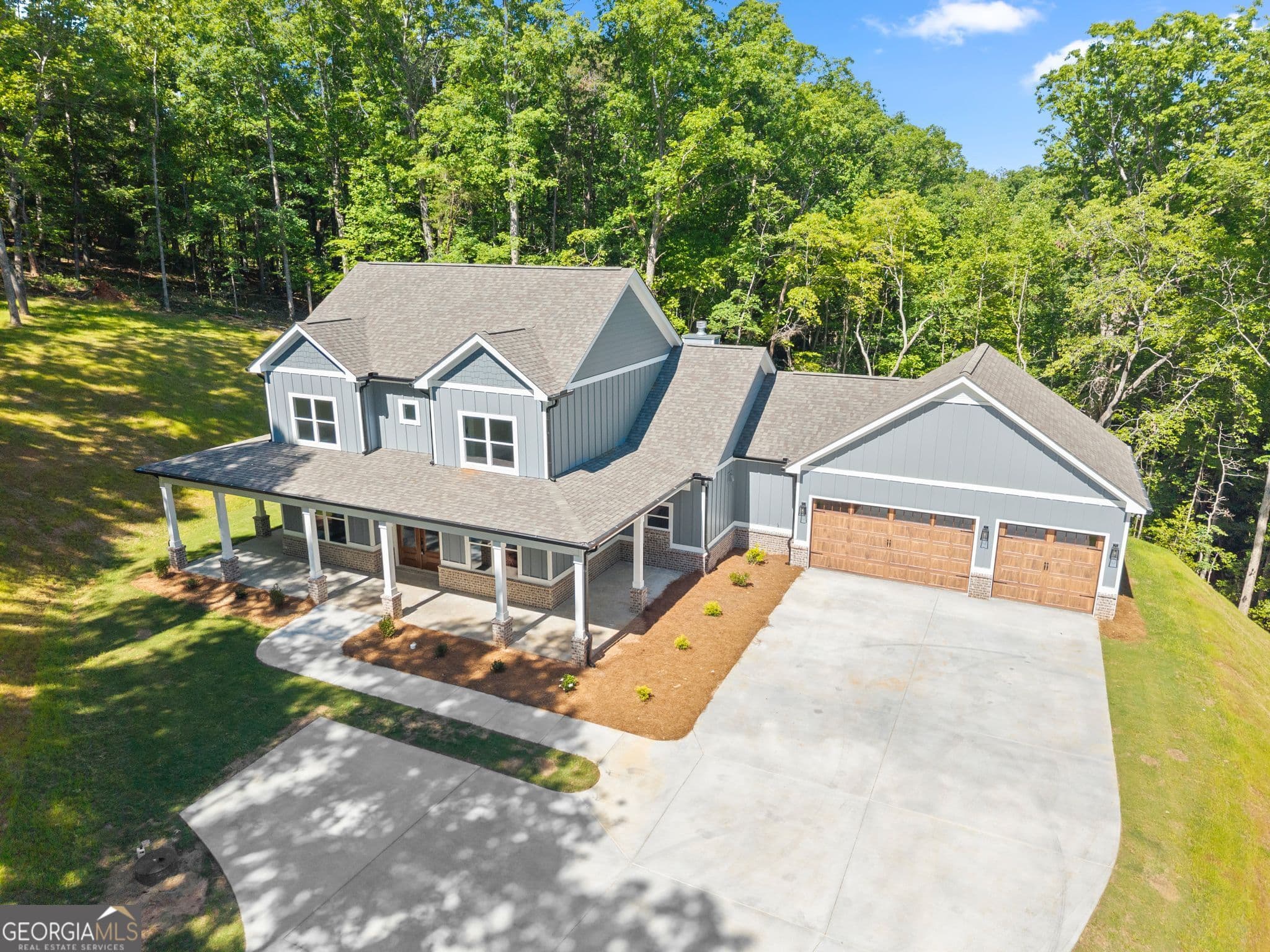 4 bedroom, 4 bathroom single family residence sold at 329 Twisting Ridge Trail, Demorest, GA 30535