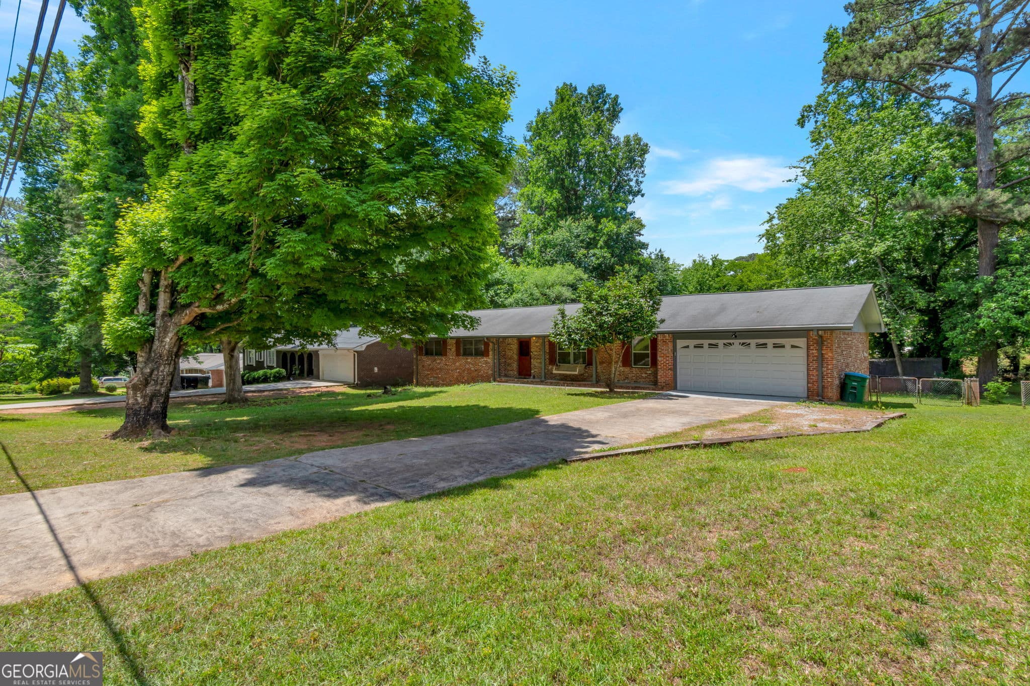 3 bedroom, 2 bathroom, 1,664 sq ft single family residence for sale at 1289 Renee Drive, Lilburn, GA 30047 — photo 2
