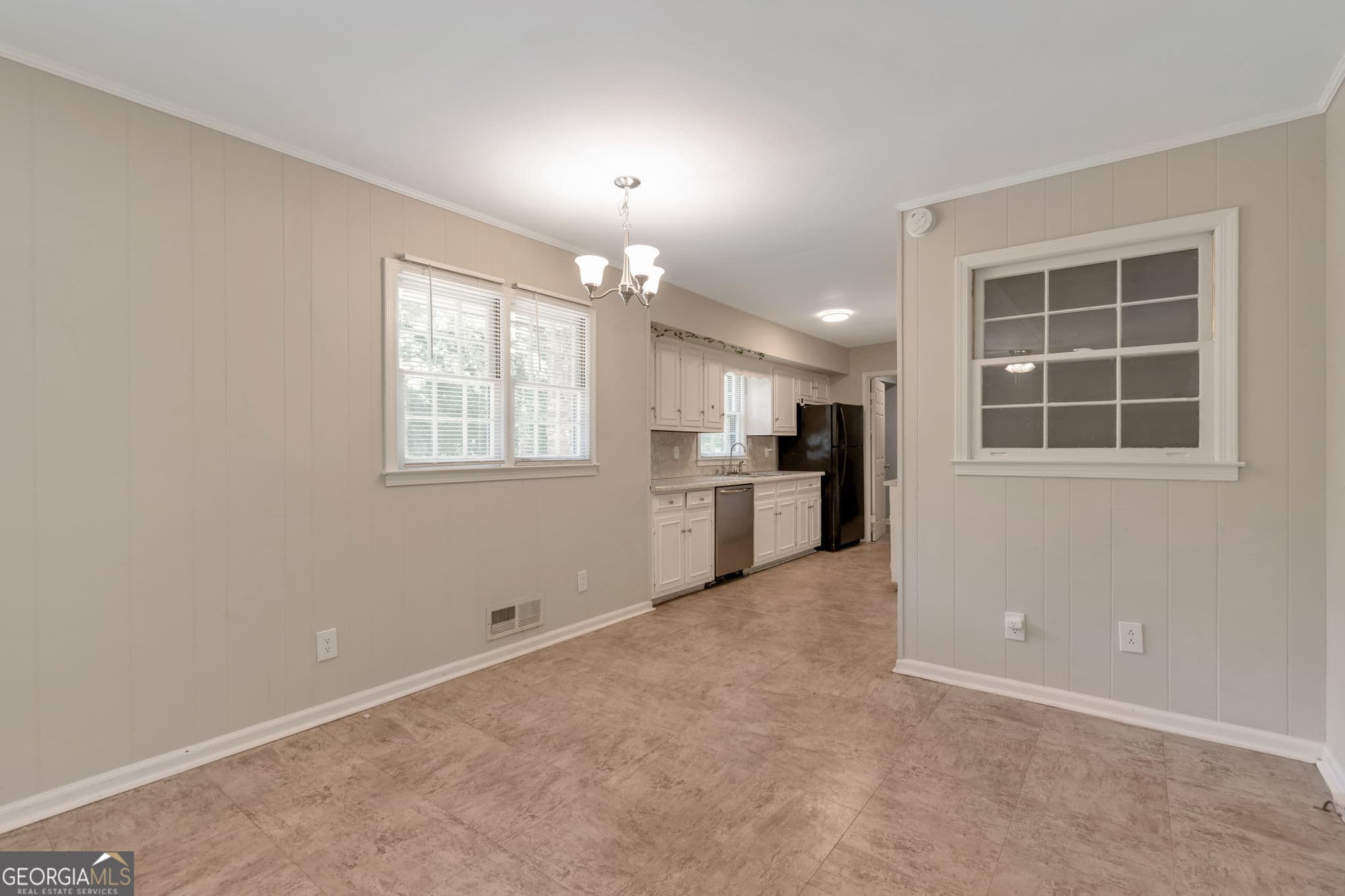 3 bedroom, 2 bathroom, 1,664 sq ft single family residence for sale at 1289 Renee Drive, Lilburn, GA 30047 — photo 9