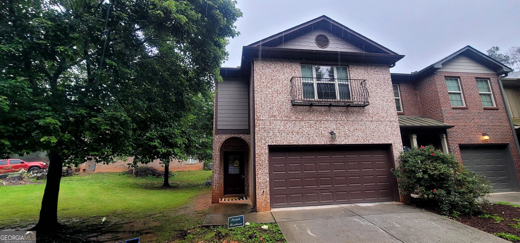 3 bedroom, 2.5 bathroom, 1,873 sq ft townhouse for sale at 5719 Singlebriar Court, Norcross, GA 30093 — photo 1 of 17