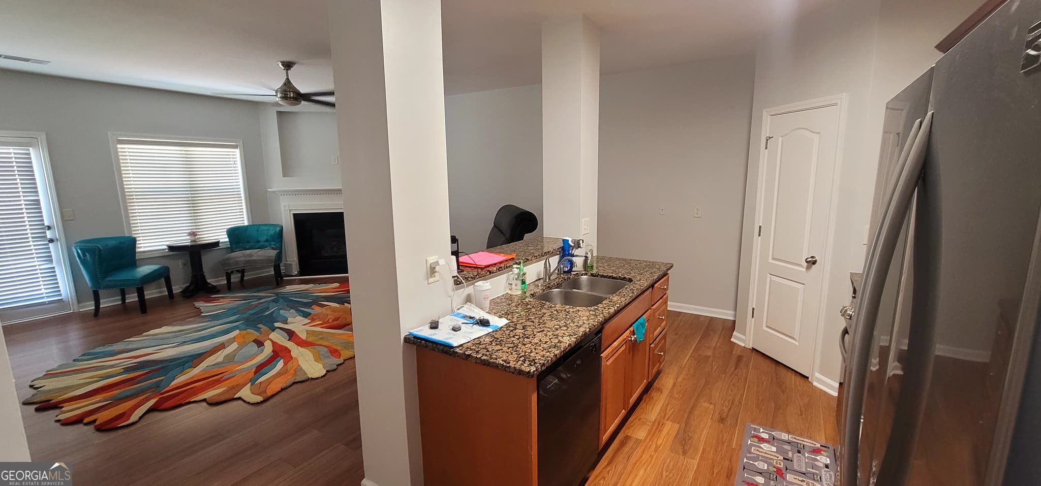 3 bedroom, 2.5 bathroom, 1,873 sq ft townhouse for sale at 5719 Singlebriar Court, Norcross, GA 30093 — photo 5