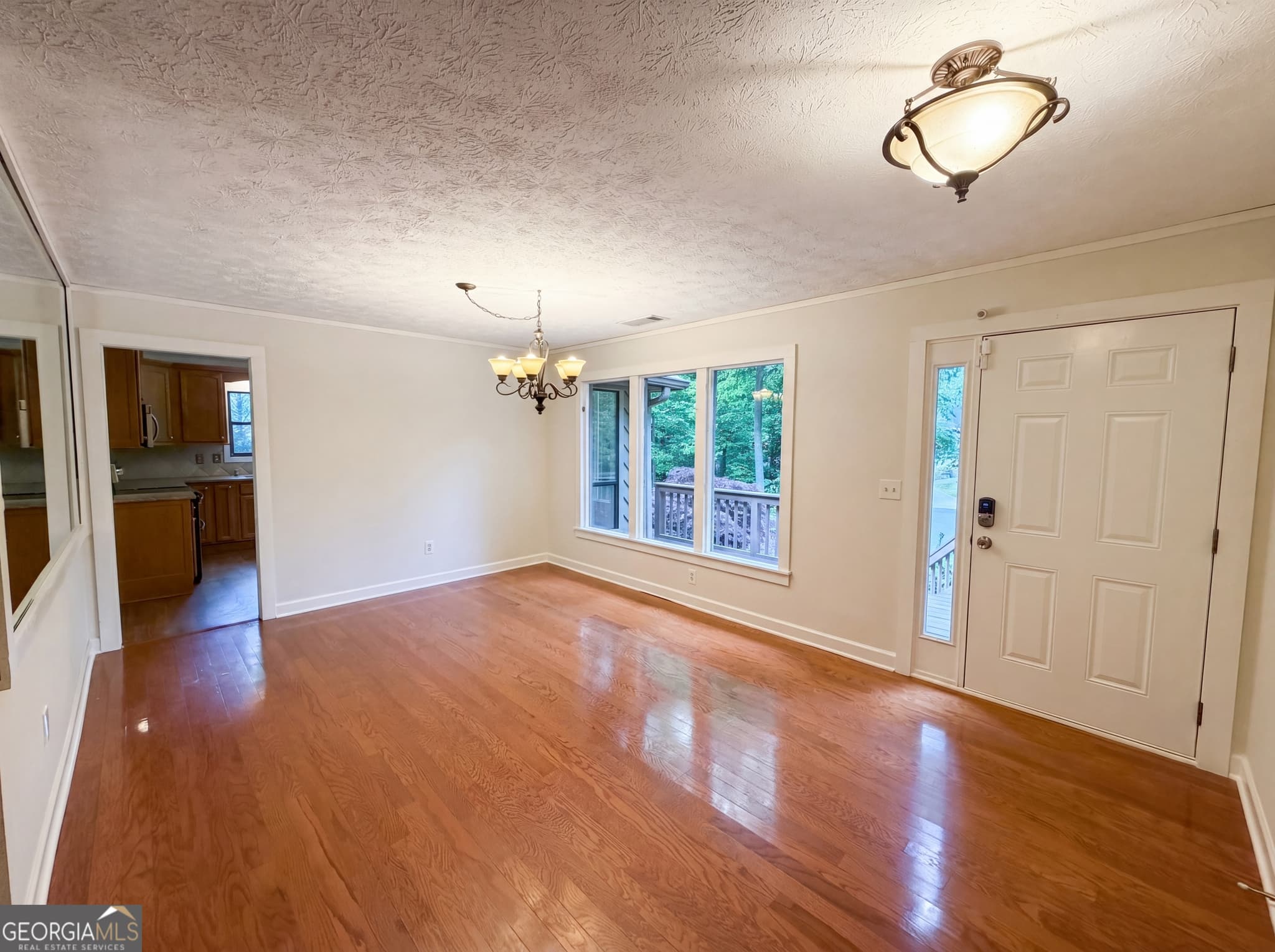 4 bedroom, 3 bathroom, 2,701 sq ft single family residence for sale at 4958 Scotts Creek Trail, Peachtree Corners, GA 30096 — photo 10