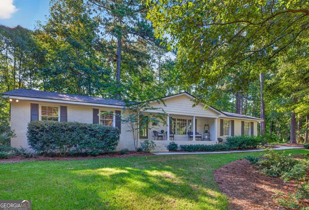 4 bedroom, 3 bathroom, 1,671 sq ft single family residence for sale at 190 Gatewood Place, Athens, GA 30607 — photo 6