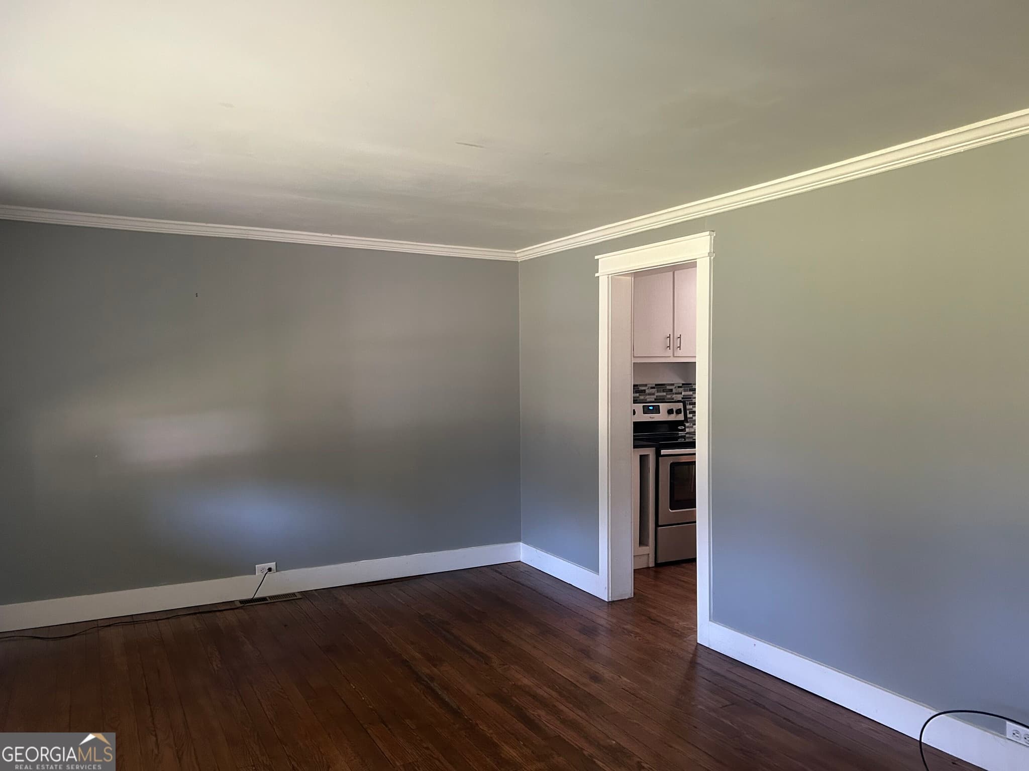 2 bedroom, 1 bathroom, 2,219 sq ft single family residence for rent at 352 N Station Street, Tate, GA 30177 for $1,700 a month — photo 5