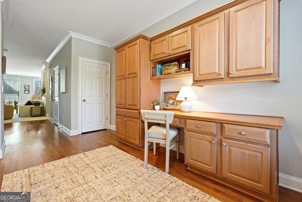 2 bedroom, 2.5 bathroom, 2,040 sq ft condominium for sale at 5905 Waters Edge Trail, Roswell, GA 30075 — photo 9
