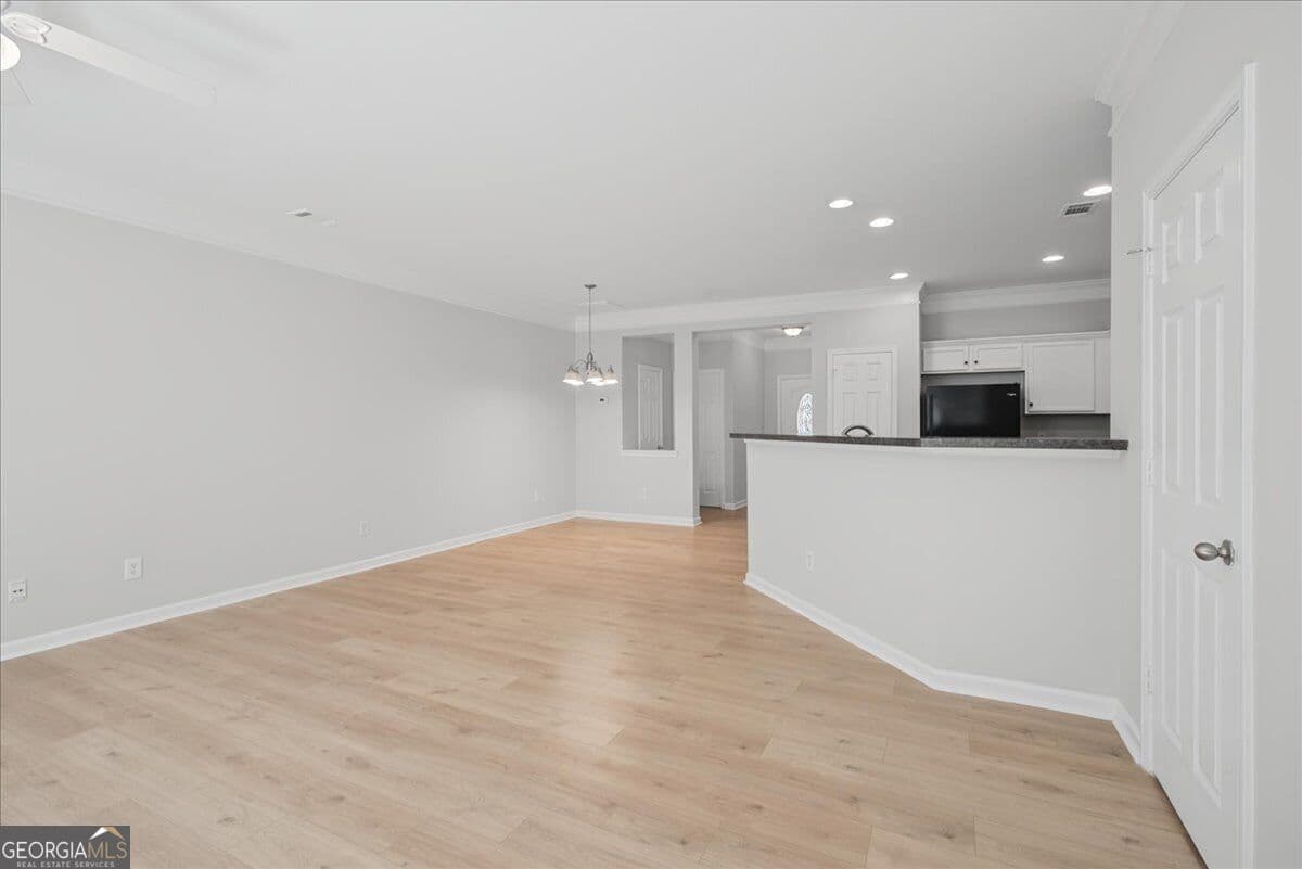 3 bedroom, 2.5 bathroom, 1,650 sq ft townhouse for rent at 3303 Fernview Drive, Lawrenceville, GA 30044 for $2,250 a month — photo 9