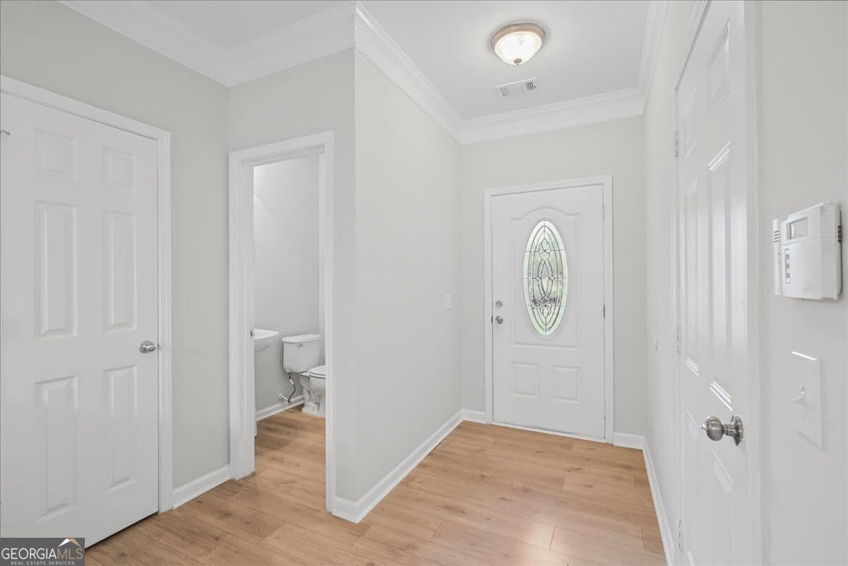 3 bedroom, 2.5 bathroom, 1,650 sq ft townhouse for rent at 3303 Fernview Drive, Lawrenceville, GA 30044 for $2,250 a month — photo 4
