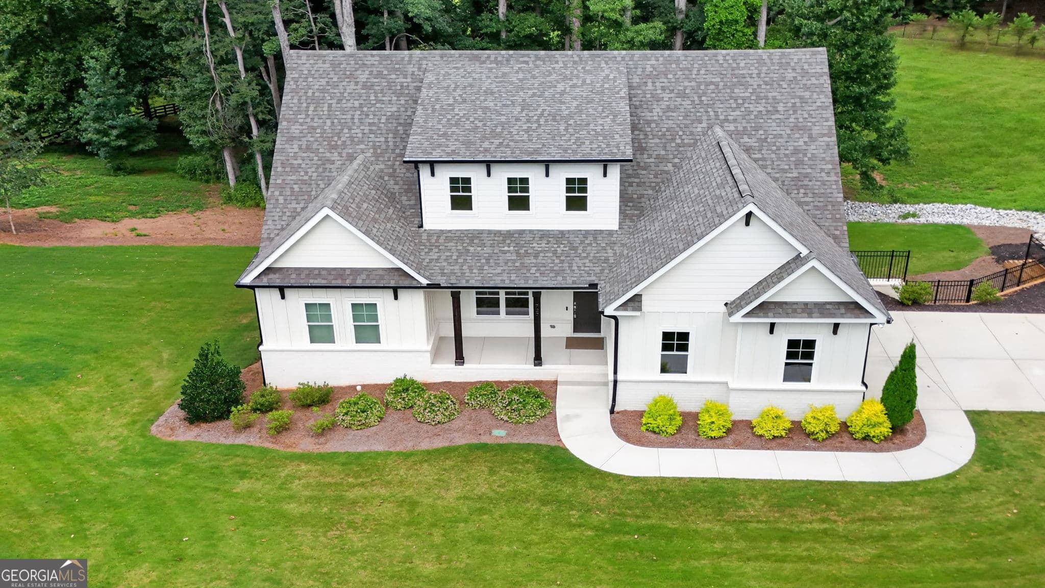 5 bedroom, 3.5 bathroom, 3,324 sq ft single family residence for rent at 727 Old Collins Road, Hoschton, GA 30548 for $4,500 a month — photo 7