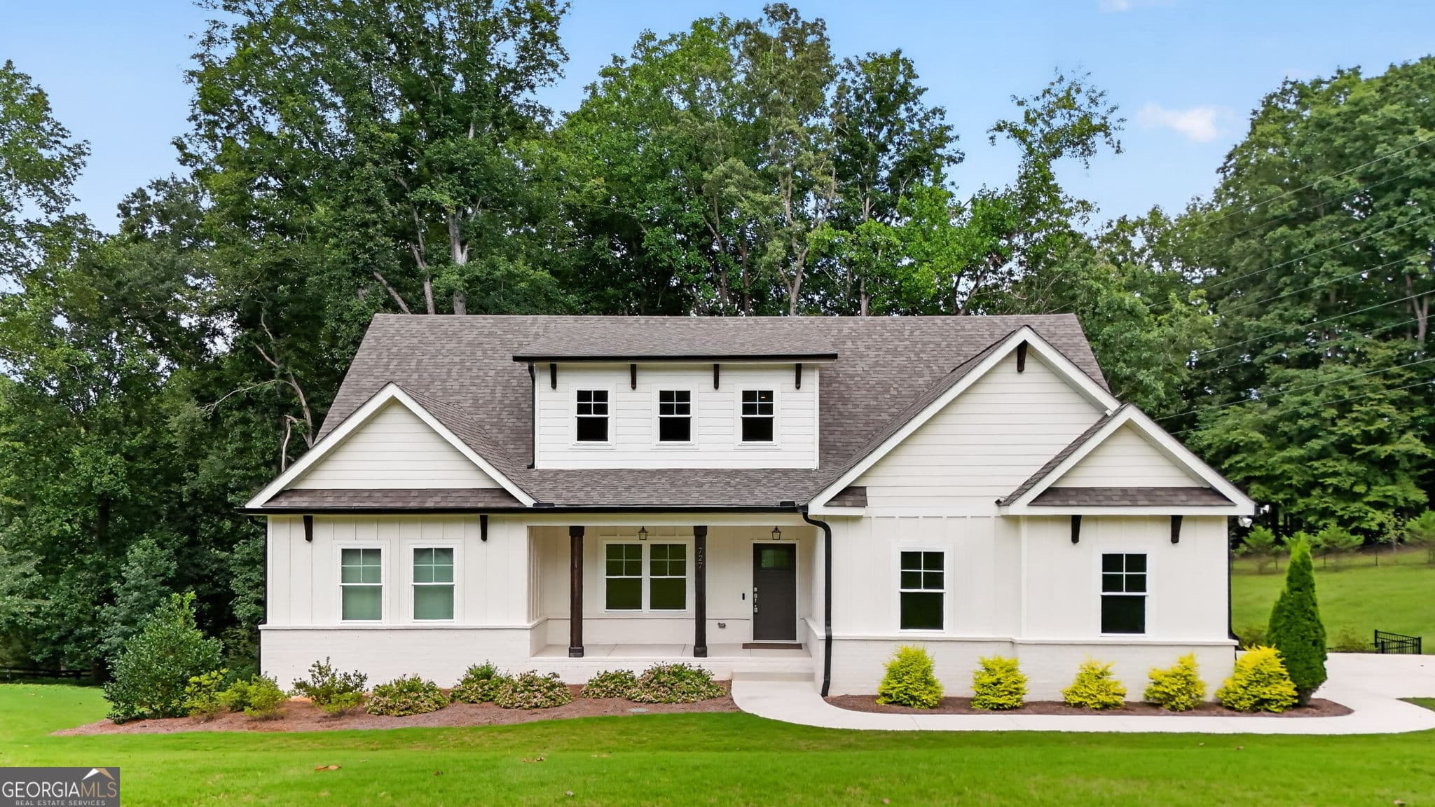 5 bedroom, 3.5 bathroom, 3,324 sq ft single family residence for rent at 727 Old Collins Road, Hoschton, GA 30548 for $4,500 a month — photo 1 of 76