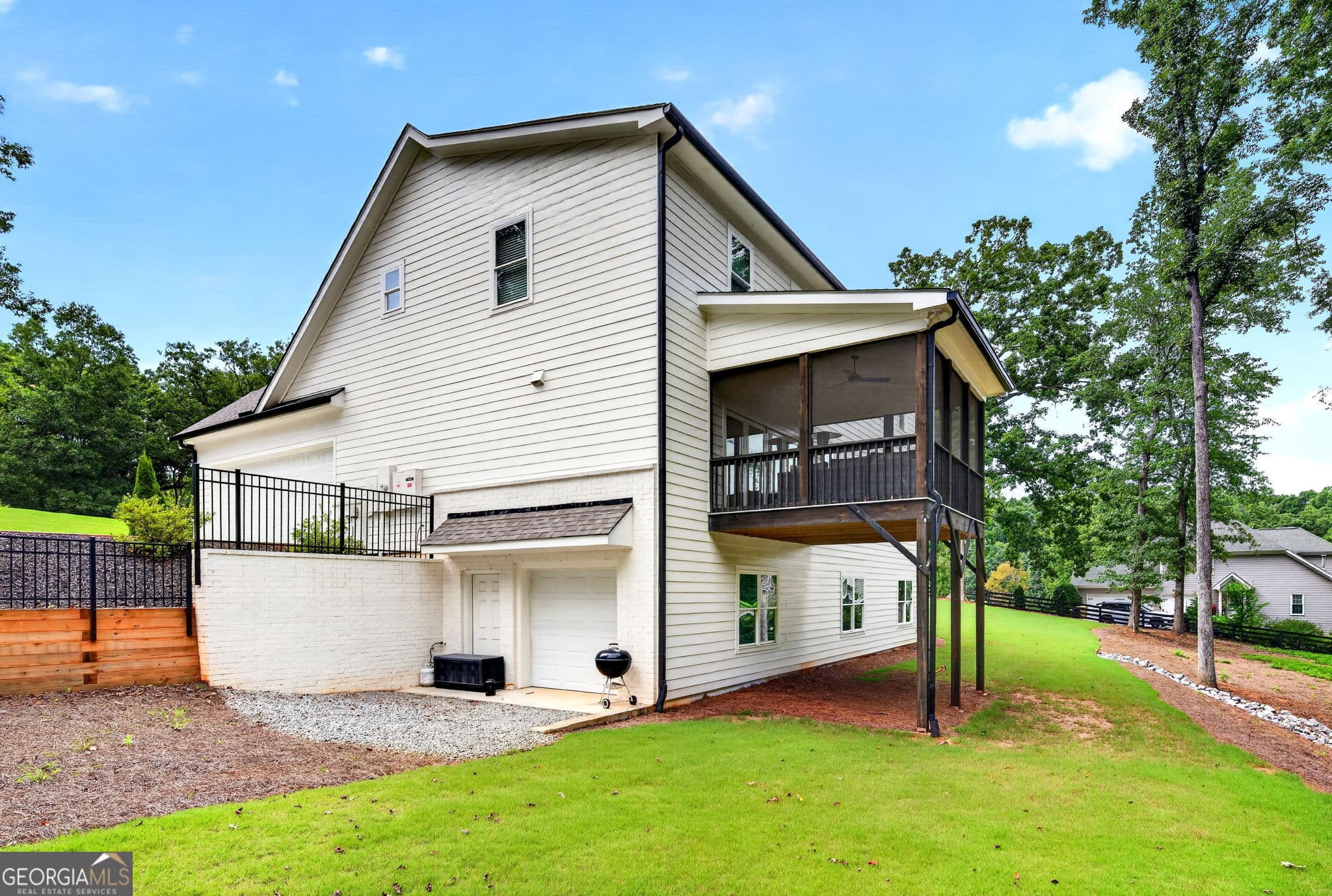 5 bedroom, 3.5 bathroom, 3,324 sq ft single family residence for rent at 727 Old Collins Road, Hoschton, GA 30548 for $4,500 a month — photo 10