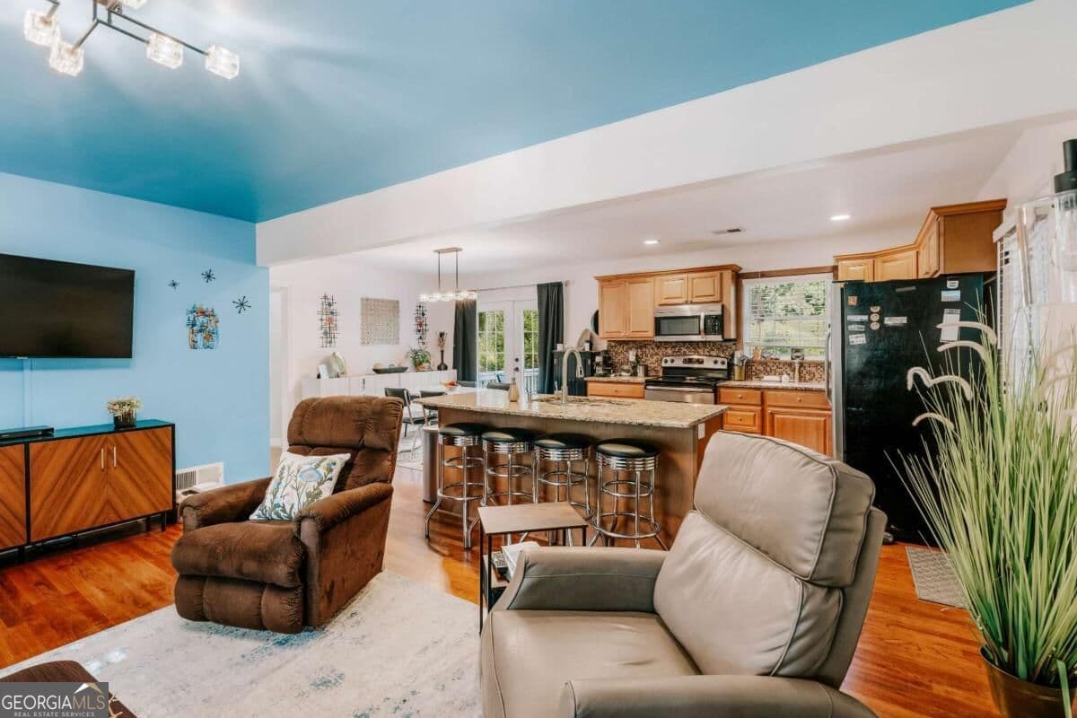 3 bedroom, 2 bathroom, 1,175 sq ft single family residence for sale at 255 Caroline Avenue, Athens, GA 30606 — photo 9