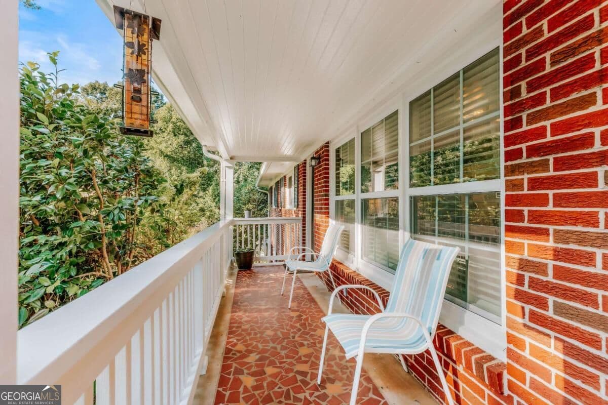 3 bedroom, 2 bathroom, 1,175 sq ft single family residence for sale at 255 Caroline Avenue, Athens, GA 30606 — photo 4
