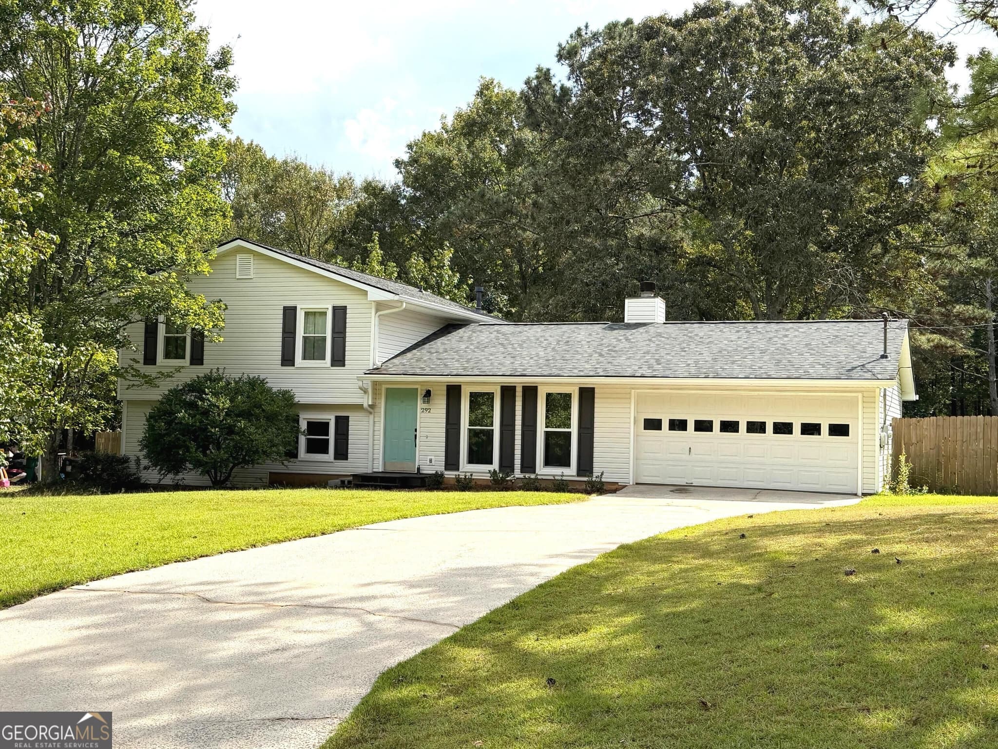 4 bedroom, 2 bathroom, 2,160 sq ft single family residence for sale at 292 Cypress Circle, Carrollton, GA 30116 — photo 2
