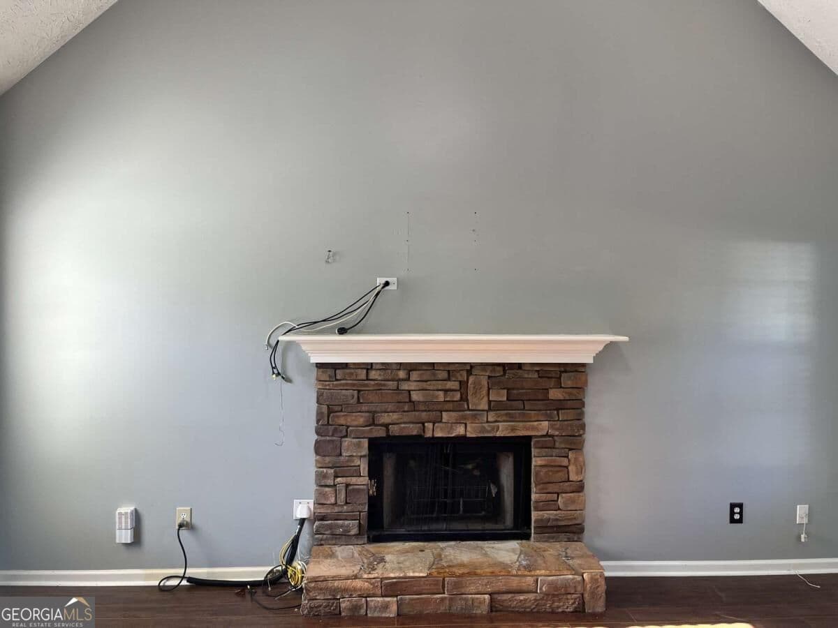 4 bedroom, 3.5 bathroom, 2,345 sq ft single family residence for rent at 30 Candlewood Court, Newnan, GA 30265 for $2,295 a month — photo 9