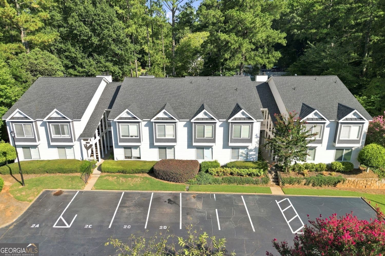 2 bedroom, 2 bathroom, 1,404 sq ft condominium for sale at 27 Arbor End, Smyrna, GA 30080 — photo 3