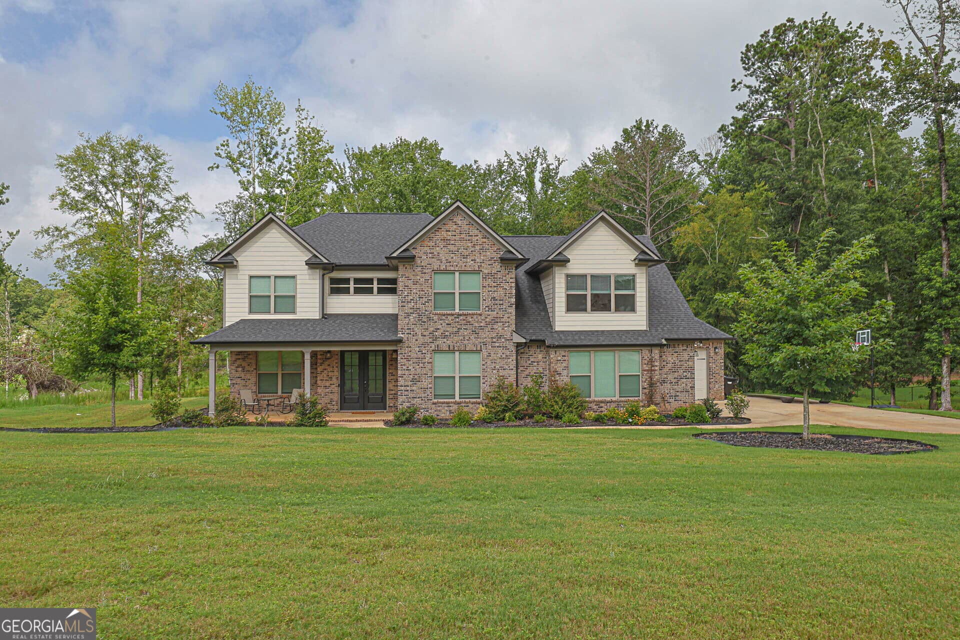 5 bedroom, 4.5 bathroom, 4,021 sq ft single family residence for sale at 10312 Emerson Way, Midland, GA 31820 — photo 2