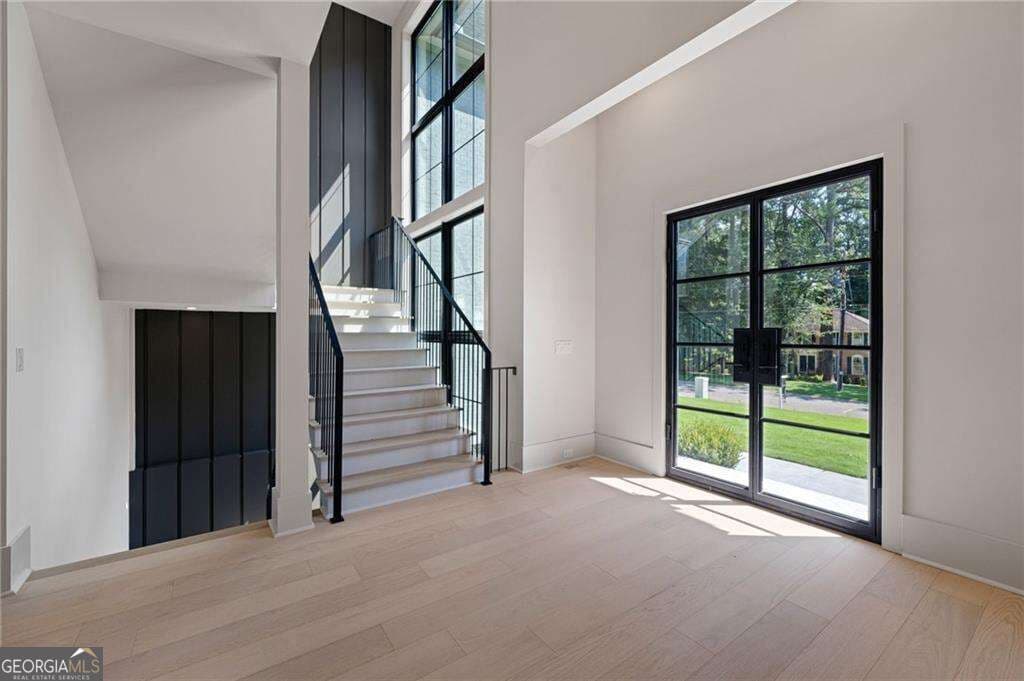 5 bedroom, 5.5 bathroom single family residence for sale at 1671 Manhasset Drive, Dunwoody, GA 30338 — photo 5
