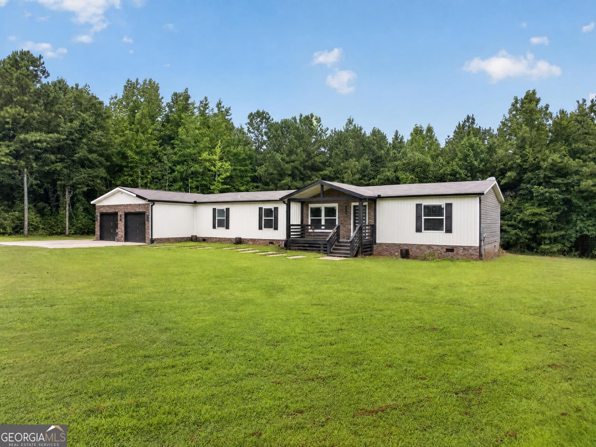 5 bedroom, 2 bathroom, 2,700 sq ft manufactured home,single family residence for sale at 85 Old Bushmill Road, Bremen, GA 30110 — photo 2