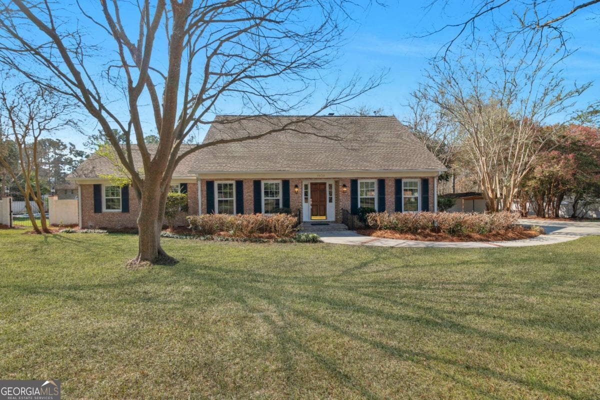 4 bedroom, 3.5 bathroom, 3,479 sq ft single family residence for sale at 1808 Seminole Trail, Waycross, GA 31501