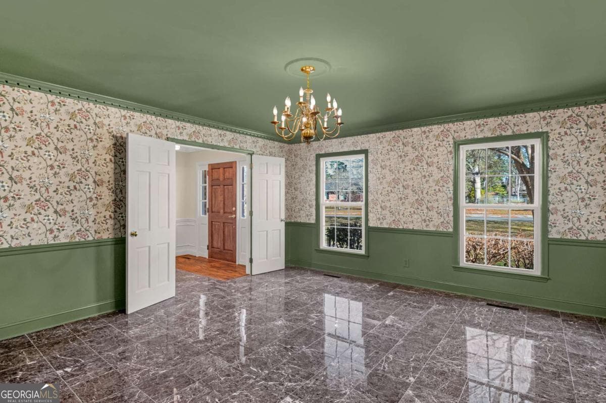 4 bedroom, 3.5 bathroom, 3,479 sq ft single family residence for sale at 1808 Seminole Trail, Waycross, GA 31501 — photo 4