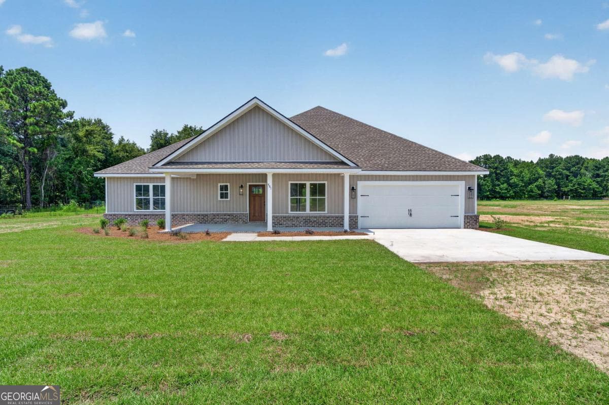 4 bedroom, 2 bathroom, 2,099 sq ft single family residence for sale at 481 S T Morris Road, Ludowici, GA 31316 — photo 2