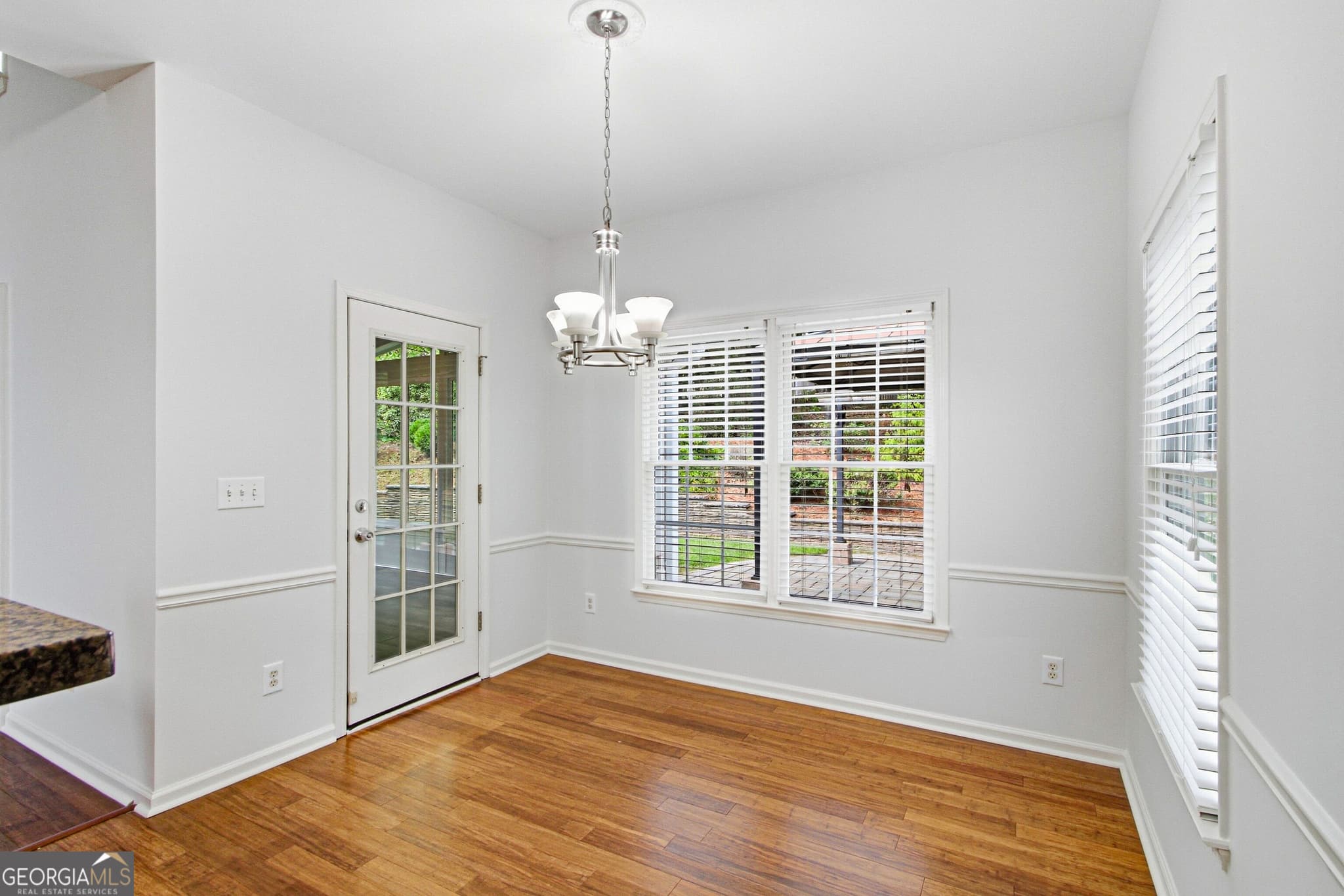 4 bedroom, 3 bathroom, 3,126 sq ft single family residence for sale at 3307 Ellsmere Trace, Marietta, GA 30062 — photo 7