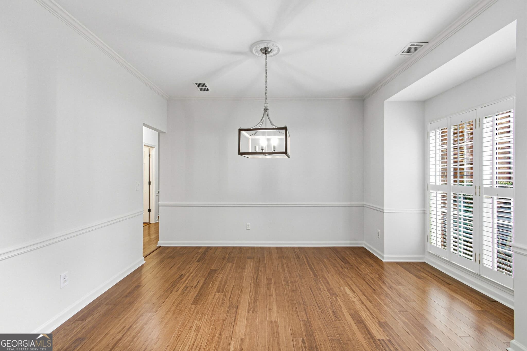 4 bedroom, 3 bathroom, 3,126 sq ft single family residence for sale at 3307 Ellsmere Trace, Marietta, GA 30062 — photo 8