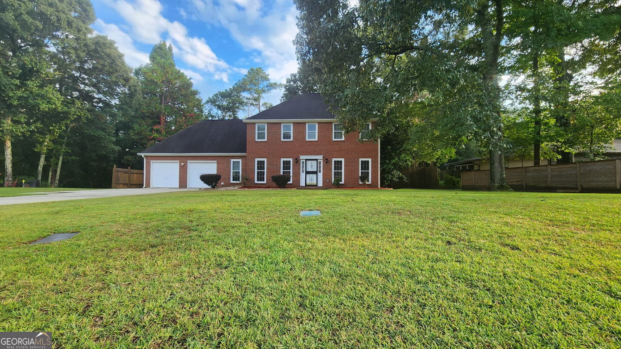 4 bedroom, 3 bathroom, 2,177 sq ft single family residence for sale at 107 Hunters Ridge Road, Warner Robins, GA 31093 — photo 3