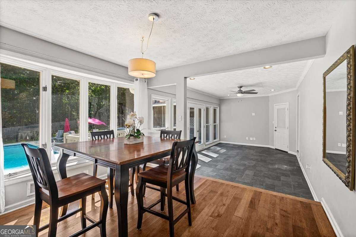 4 bedroom, 2 bathroom, 2,118 sq ft single family residence for sale at 1820 Commonwealth Avenue, Cumming, GA 30041 — photo 6