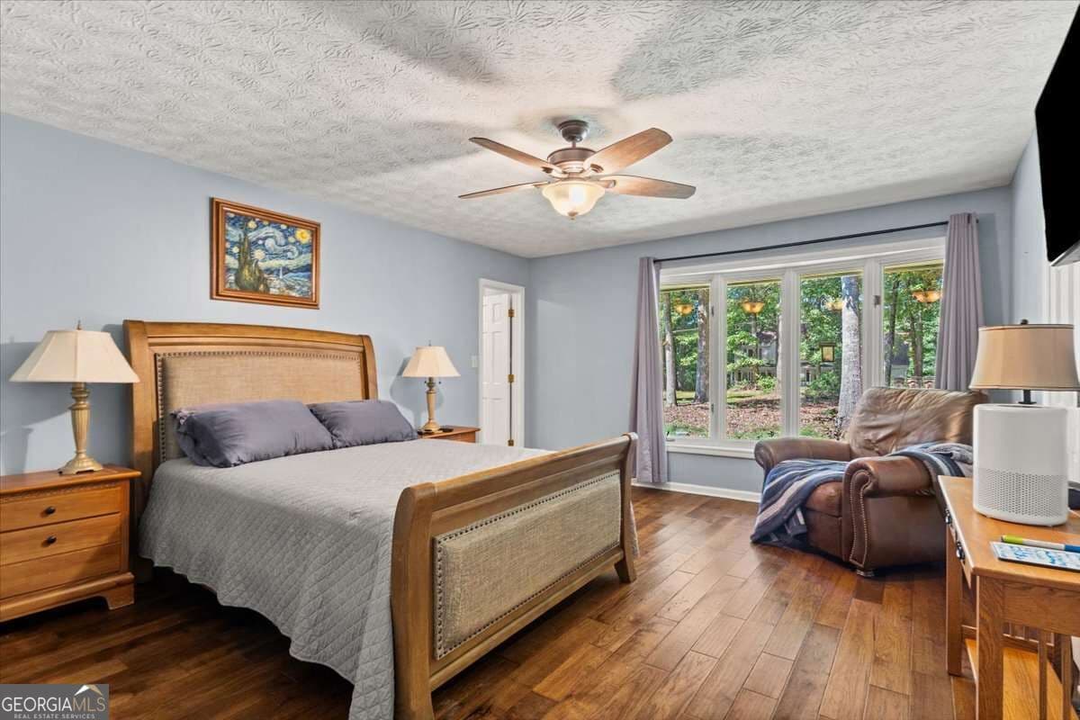 4 bedroom, 2 bathroom, 2,118 sq ft single family residence for sale at 1820 Commonwealth Avenue, Cumming, GA 30041 — photo 8