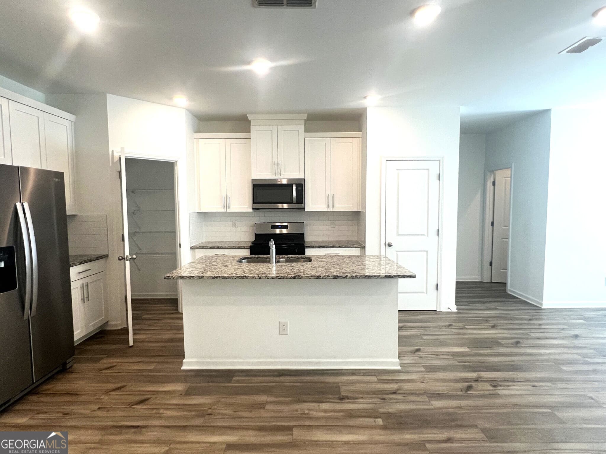 3 bedroom, 2.5 bathroom, 1,672 sq ft townhouse for rent at 205 Bald Avenue, Mcdonough, GA 30253 for $2,350 a month — photo 5