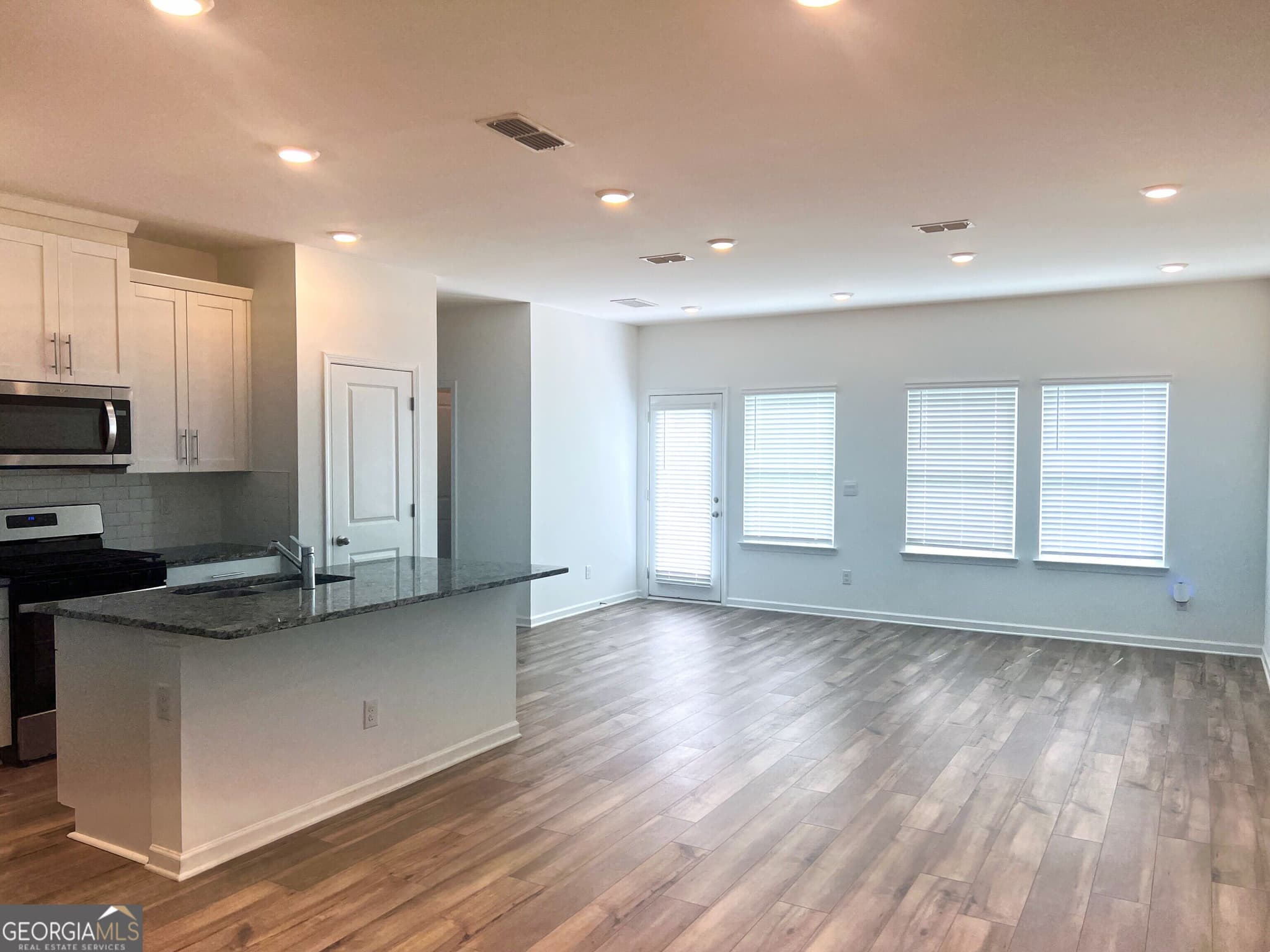 3 bedroom, 2.5 bathroom, 1,672 sq ft townhouse for rent at 205 Bald Avenue, Mcdonough, GA 30253 for $2,350 a month — photo 4