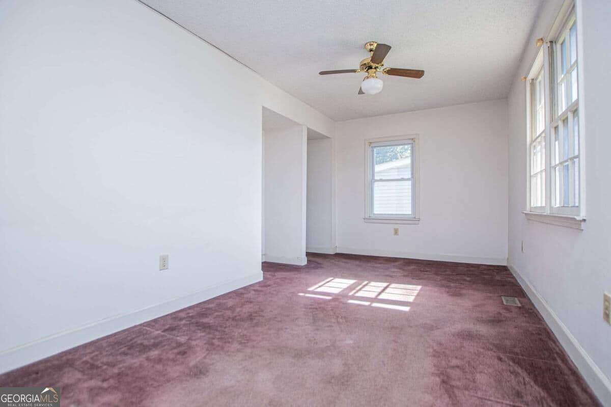 2 bedroom, 1 bathroom single family residence for sale at 6379 E Strickland Street, Douglasville, GA 30134 — photo 4