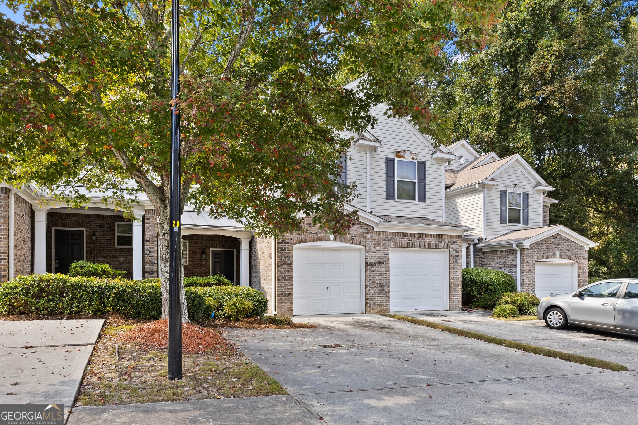 3 bedroom, 2.5 bathroom, 1,573 sq ft townhouse for sale at 125 Ellis Drive, Conyers, GA 30012 — photo 3