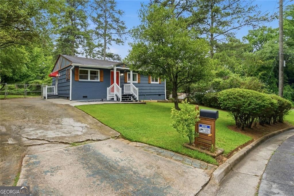 3 bedroom, 1.5 bathroom, 864 sq ft single family residence sold at 2396 Arno Court, Atlanta, GA 30318