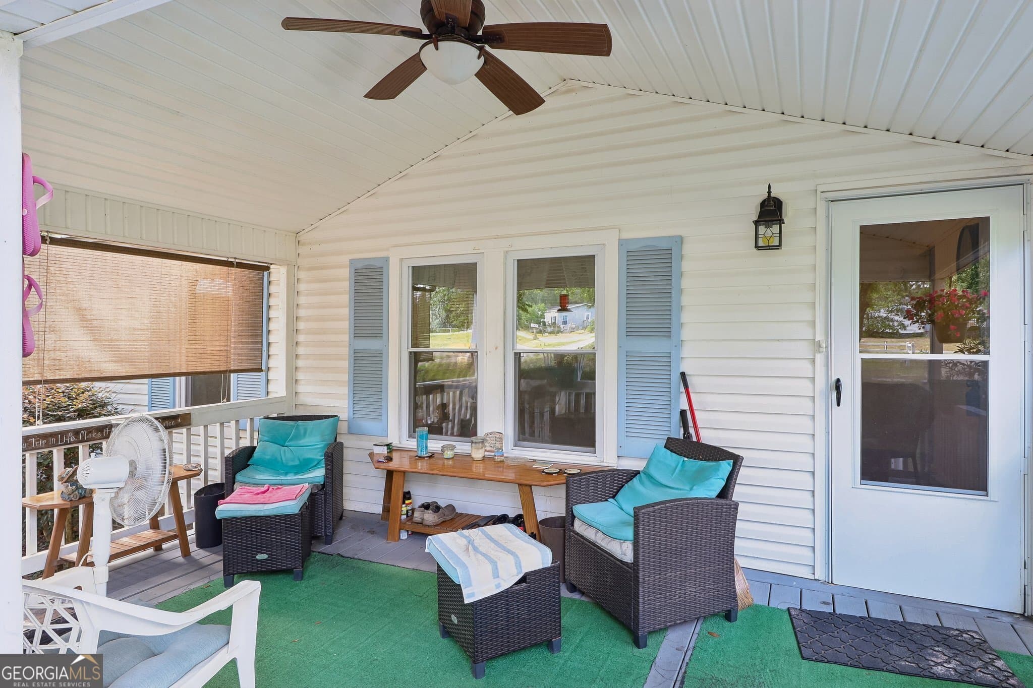 4 bedroom, 2 bathroom, 1,960 sq ft manufactured home,single family residence for sale at 124 Edgewater Drive, Bloomingdale, GA 31302 — photo 3